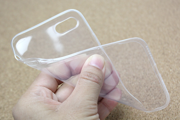 ソフトプラスチックケース for iPhone 7